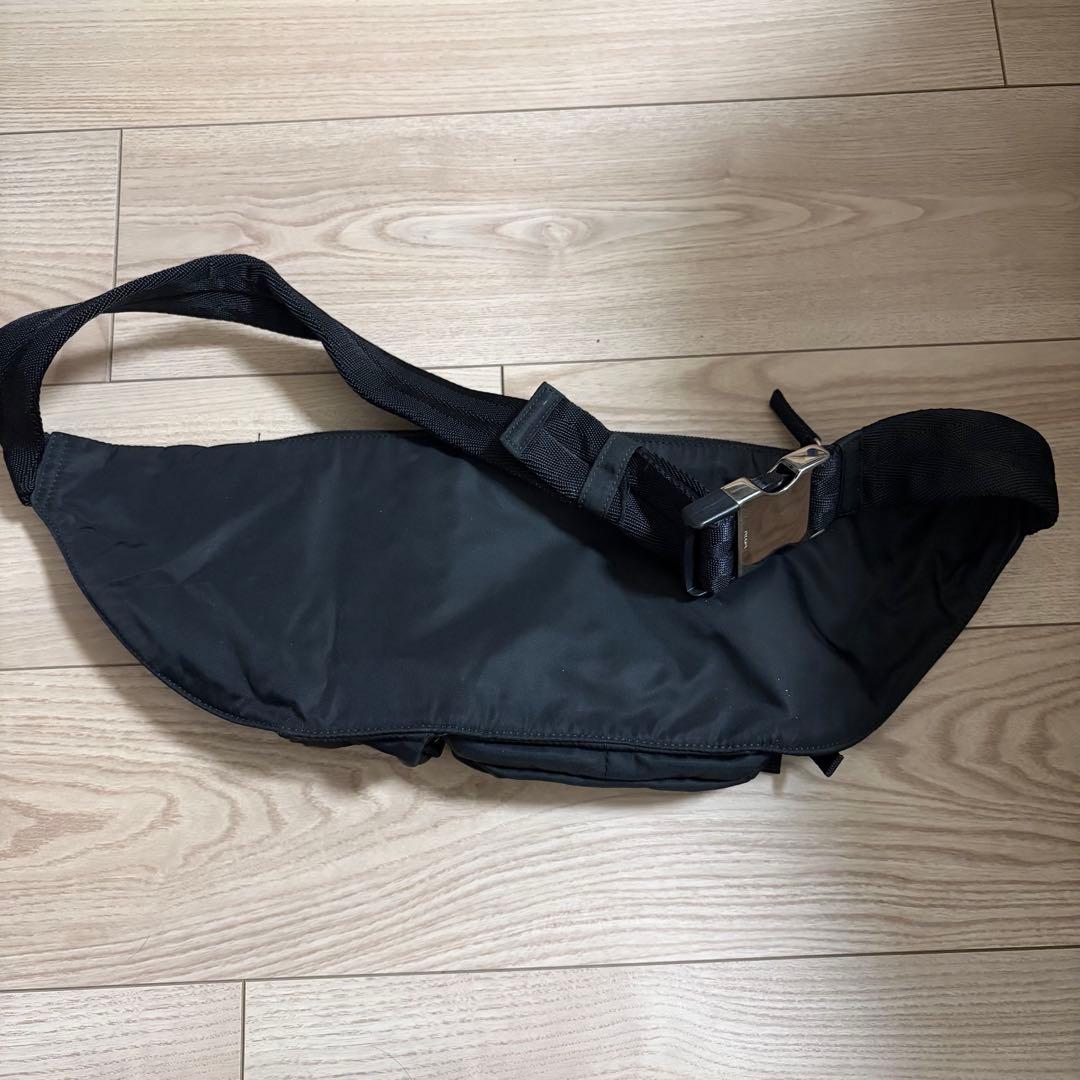PRADA ブラック ナイロン ボディバッグ ウエストポーチ プラダ