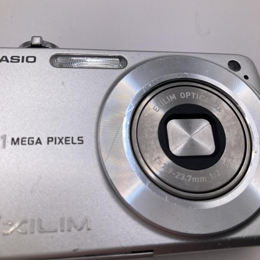 【動作品】CASIO EXILIM EX-Z1050 シルバー コンデジ カシオ