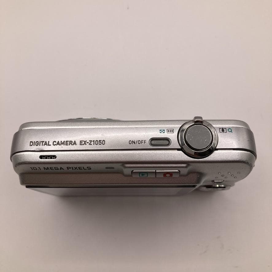 【動作品】CASIO EXILIM EX-Z1050 シルバー コンデジ カシオ