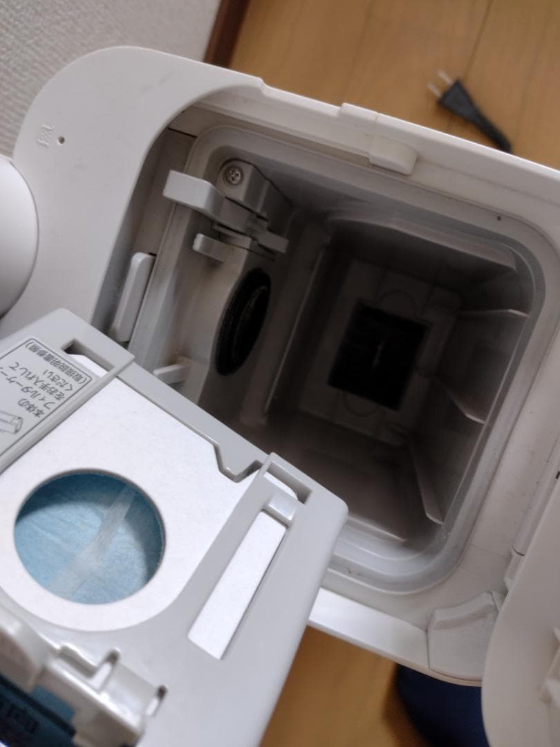 パナソニック★掃除機★MC-NS10K★2022年製★バッテリーの状態良好★3