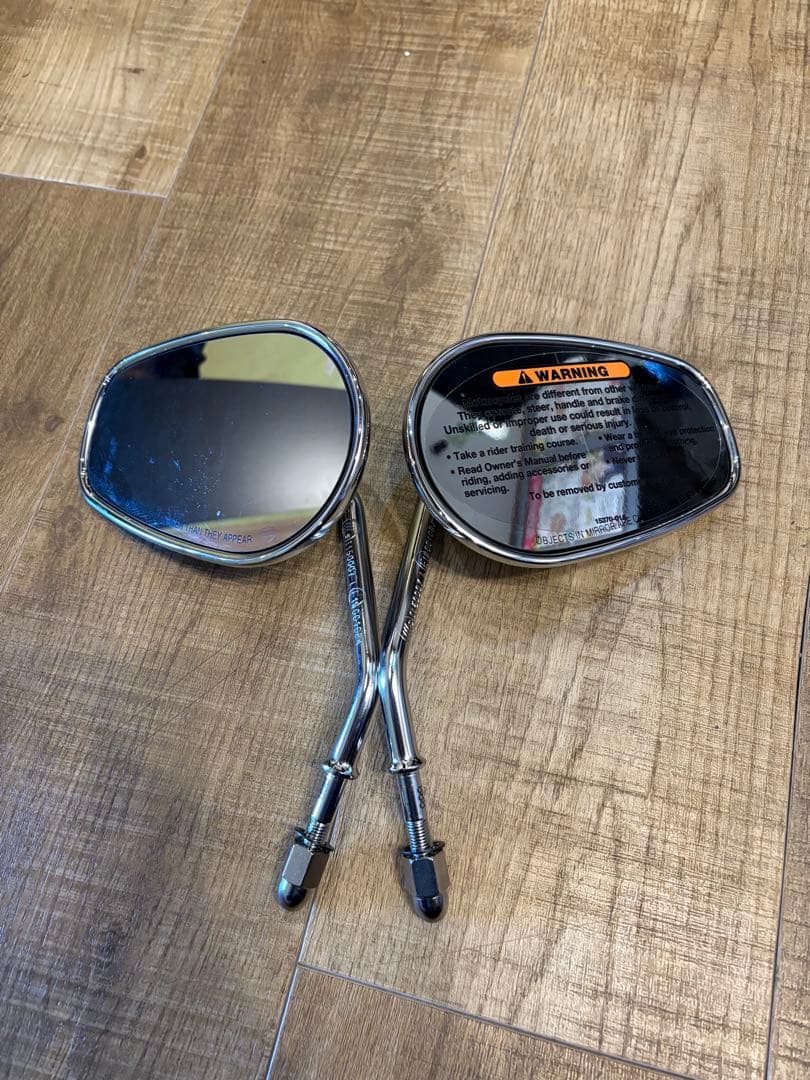 Harley-Davidson ブレイクアウト新車外し　クロームミラー 楕円形