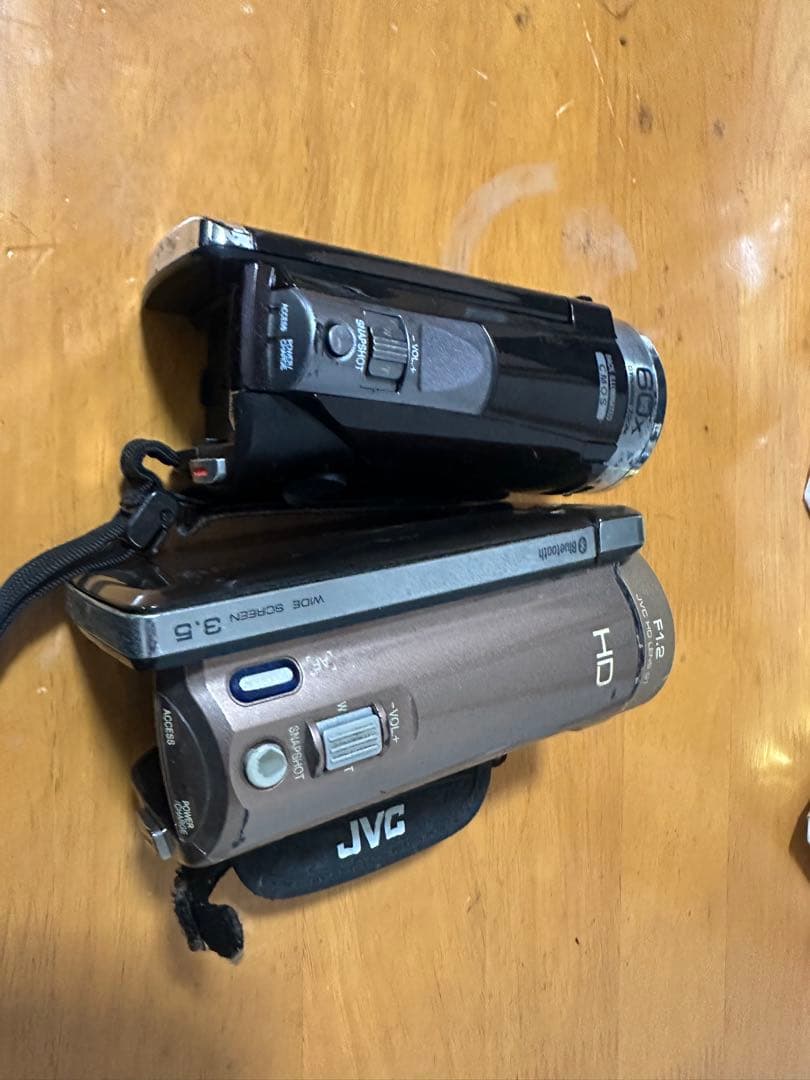 HDビデオカメラ シルバー レッド ブラウン 3台セット