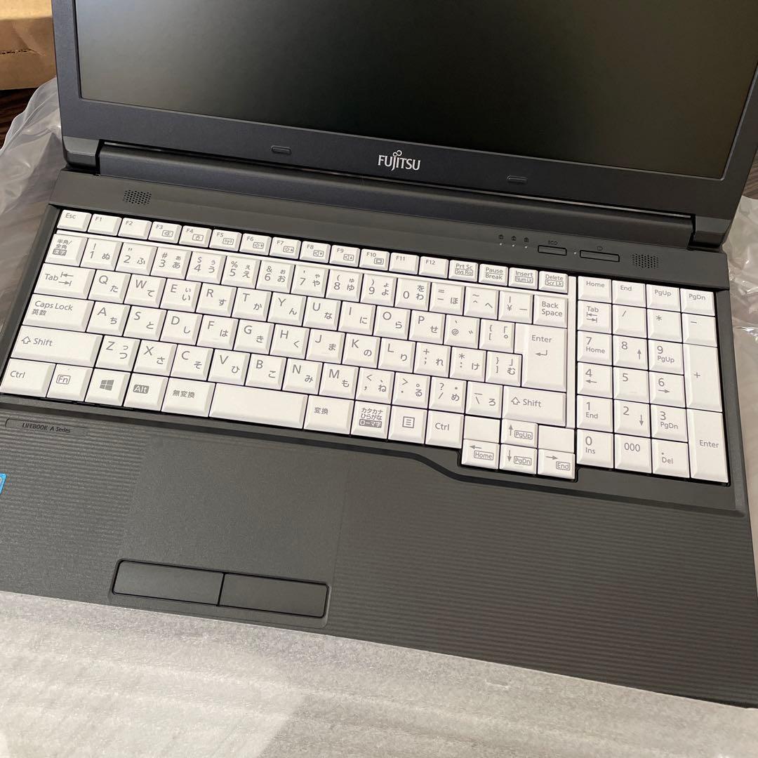 ★未使用【商品説明必読】FUJITSU ノートパソコン★