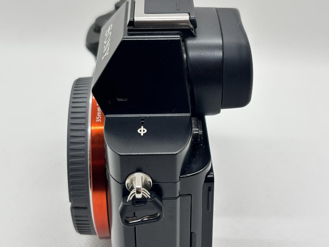 【ショット数わずか1099枚：ソニー SONY α7 初代史上最軽量モデル】