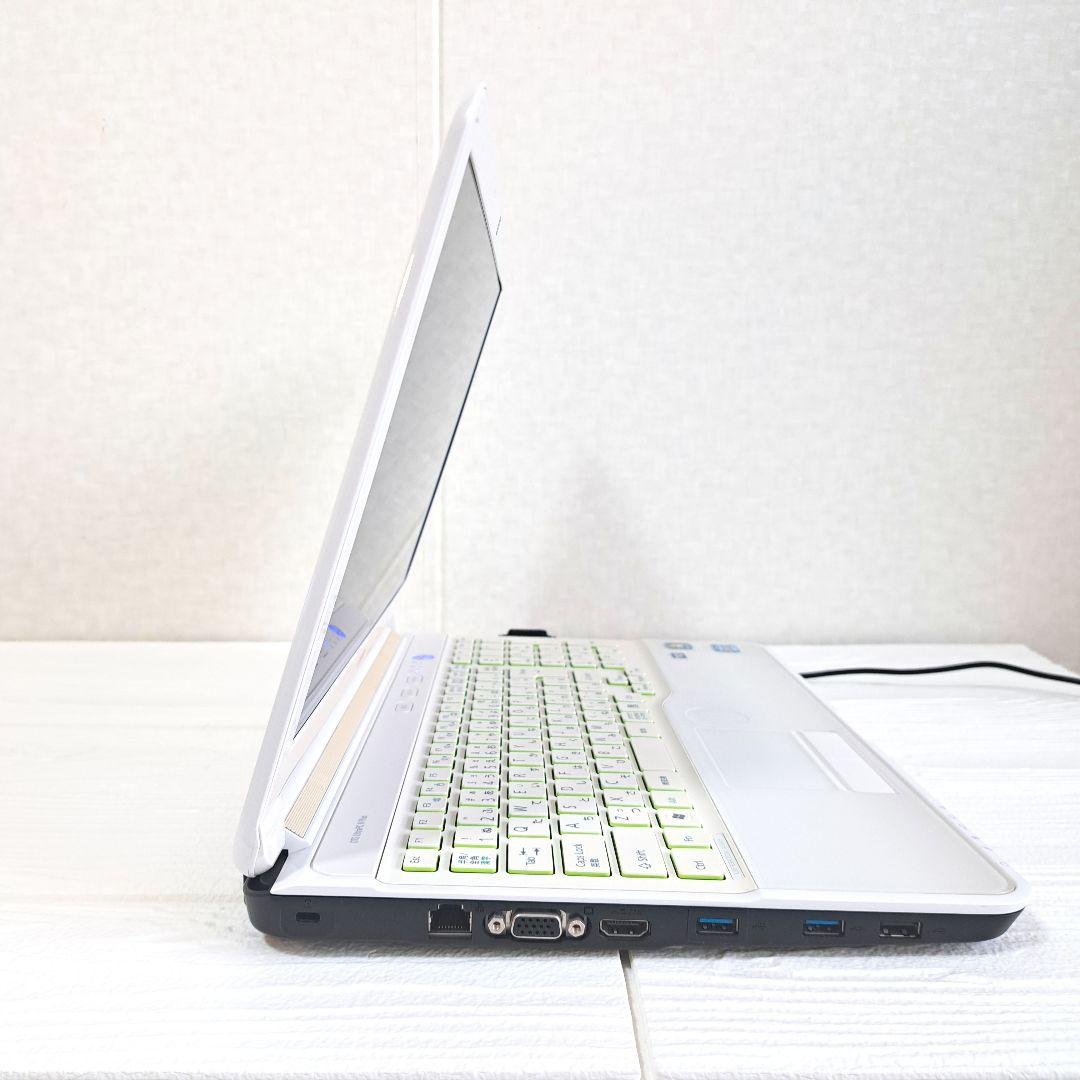 富士通 LIFEBOOK ノートパソコン PC 高速SSD オフィス ホワイト