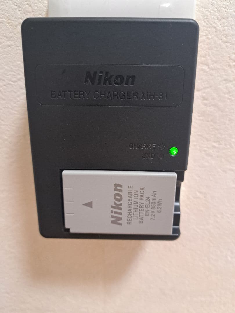 ★極美品★Nikon 1 J5 ダブルレンズキット★希少ブラック★J5WLKBK