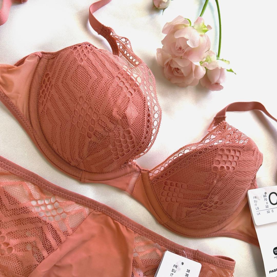⭐︎お試し特価⭐︎高級フランスPASSIONATA淡いコーラルのレースランジェリー