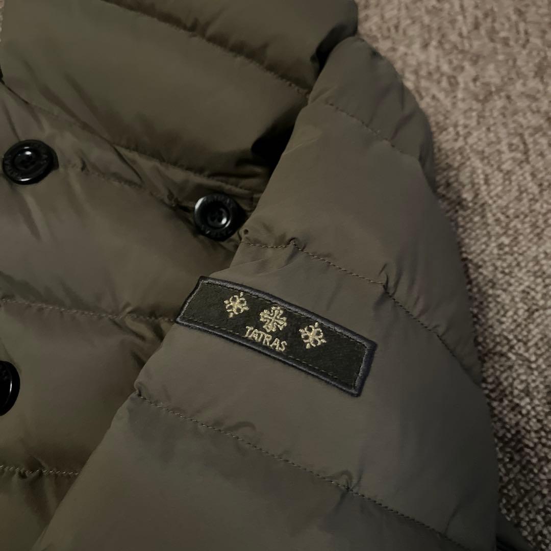 TATRAS カーキ　ナイロンダウンジャケット