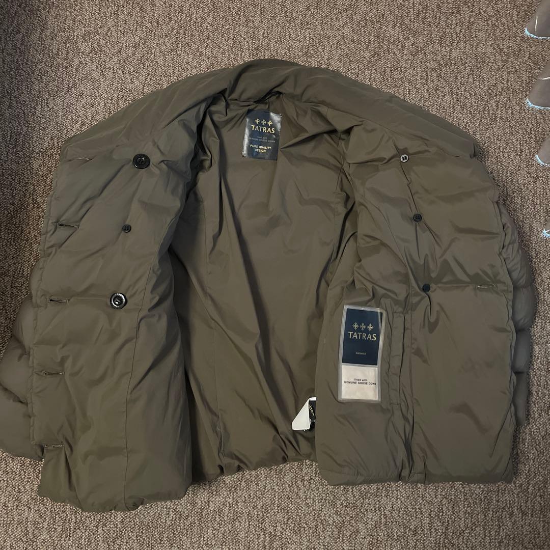 TATRAS カーキ　ナイロンダウンジャケット
