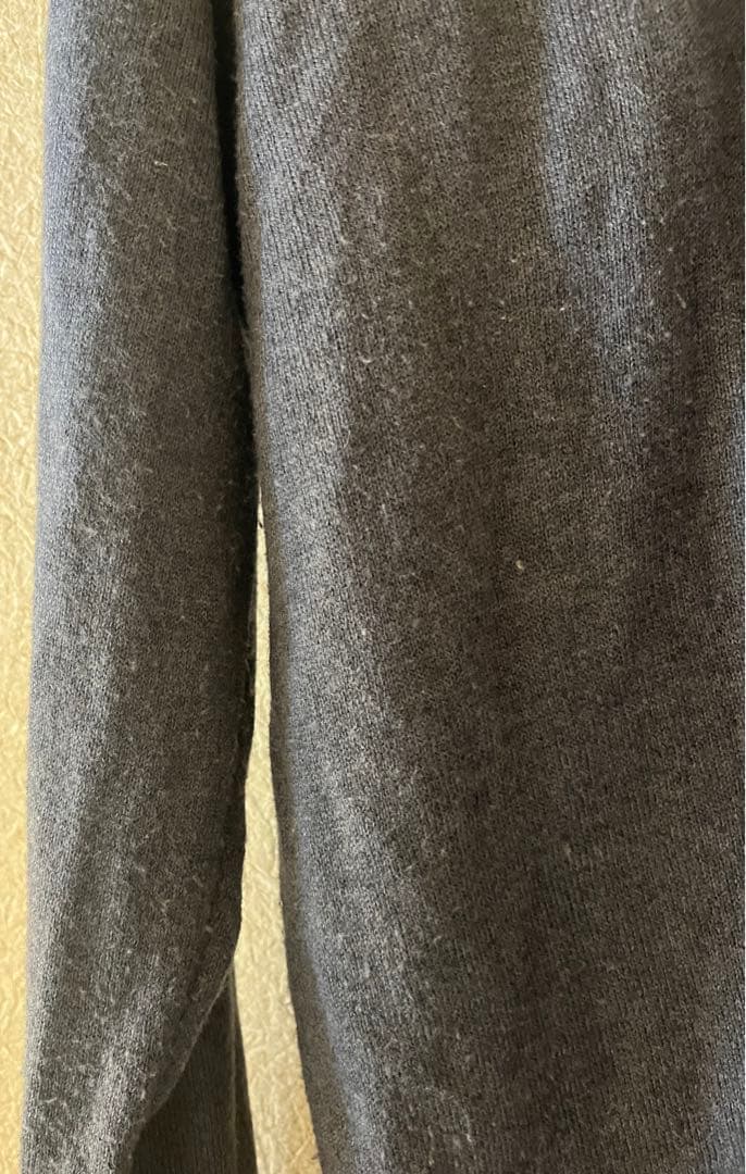 ひよこ PLAY グレー カーディガン ハート刺繍