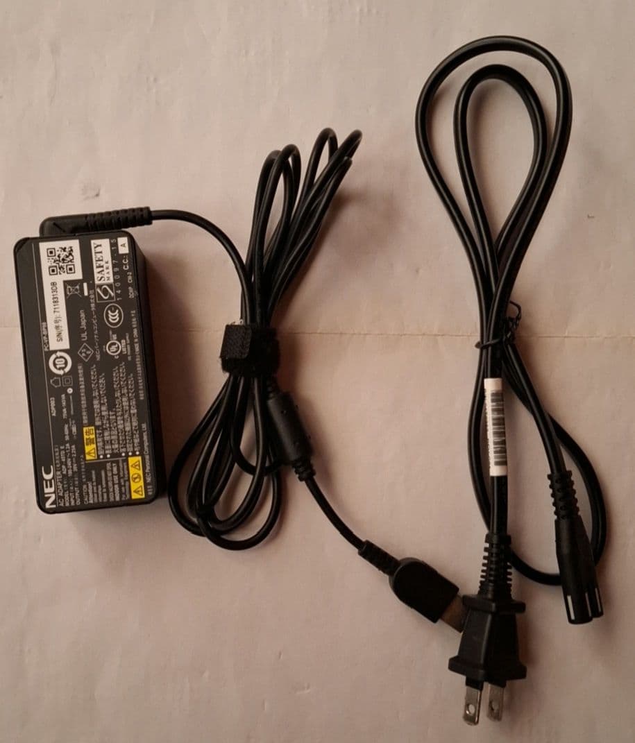 NEC Lavie Windows 11 ノートPC