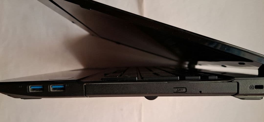 NEC Lavie Windows 11 ノートPC