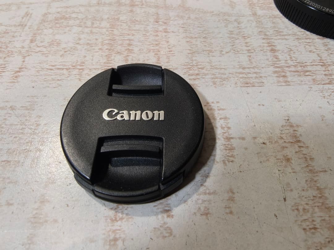 Canon EF-M 22mm f/2 STM レンズ