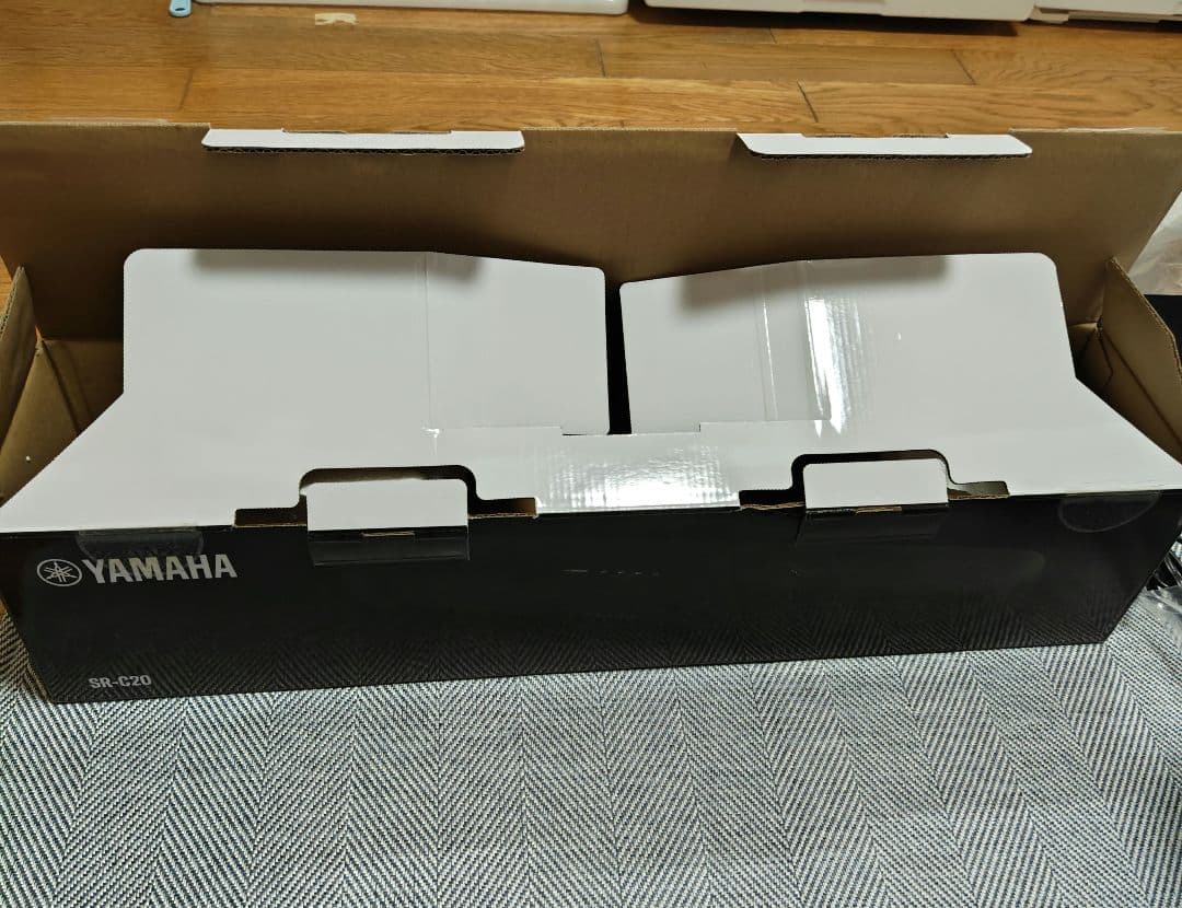 新品同様 一度 動作確認したのみ YAMAHA SR-C20A サウンドバー