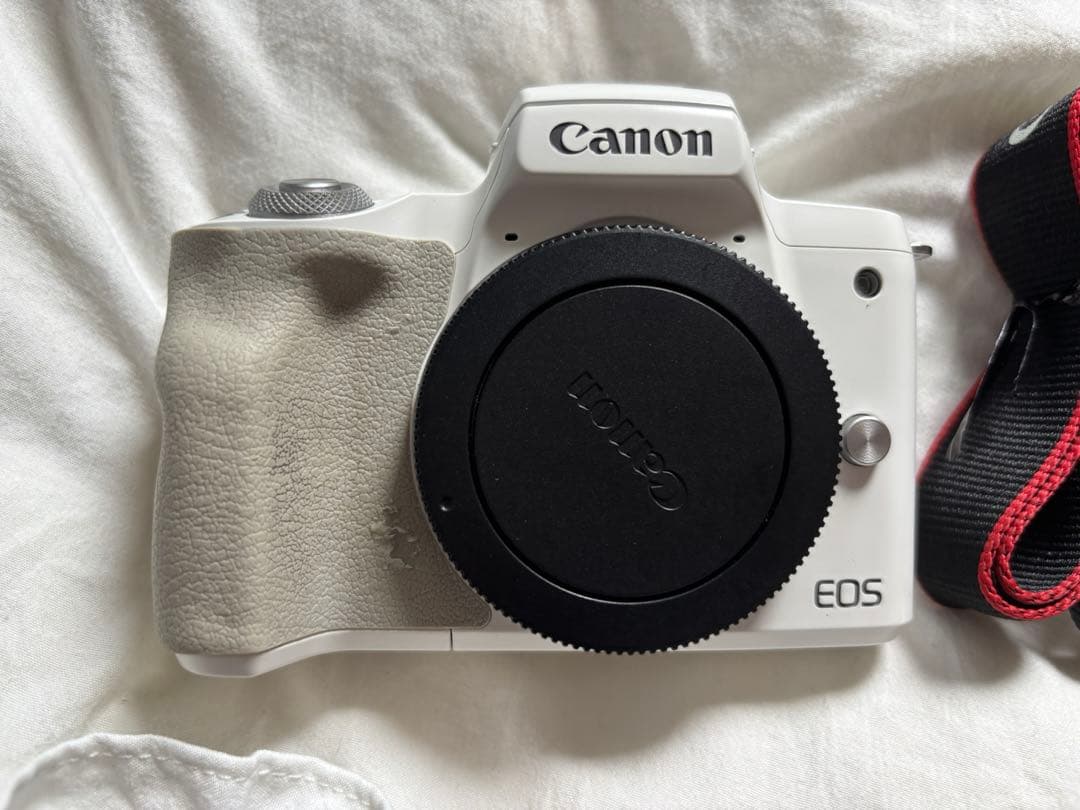 Canon ミラーレス一眼カメラ EOS Kiss M2 ボディー ホワイト