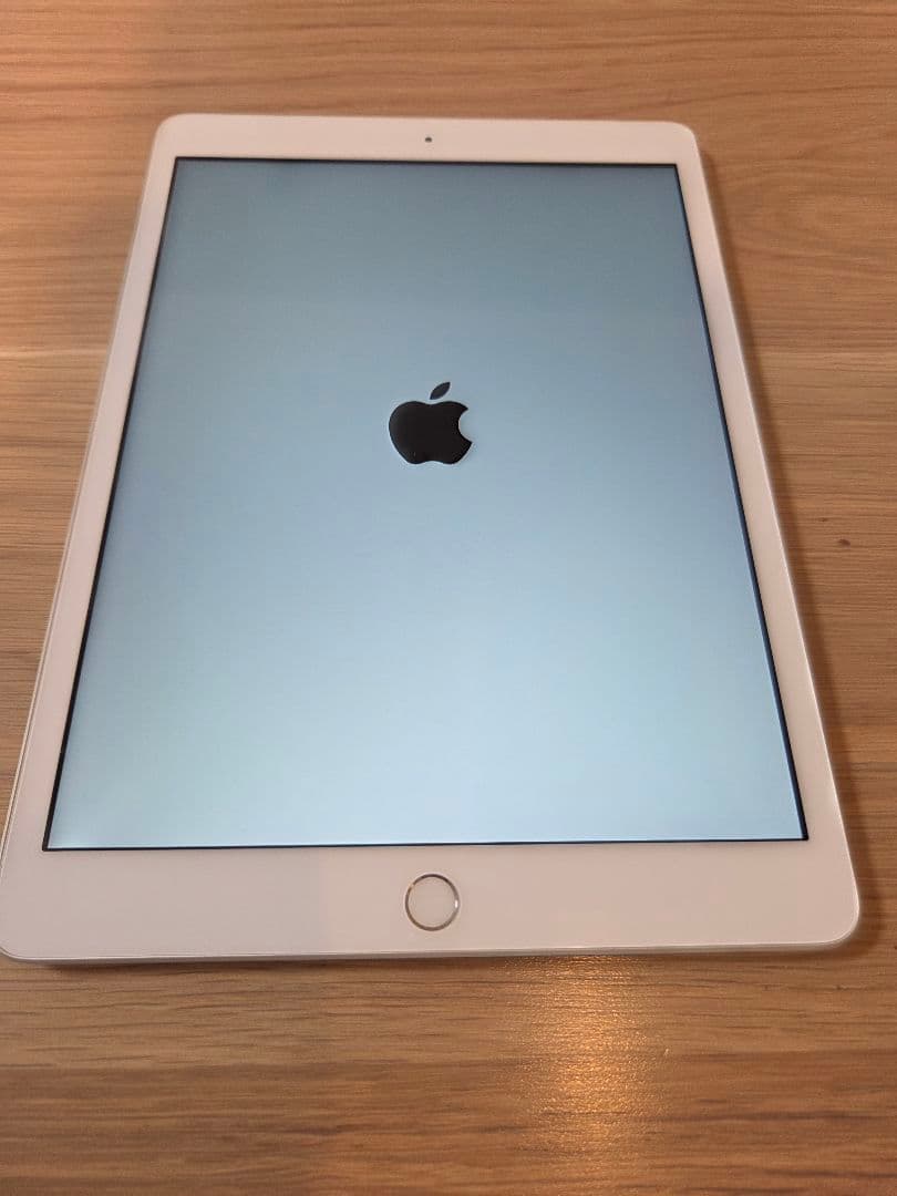 Apple iPad 第７世代 32GB 10.2インチ シルバー 本体