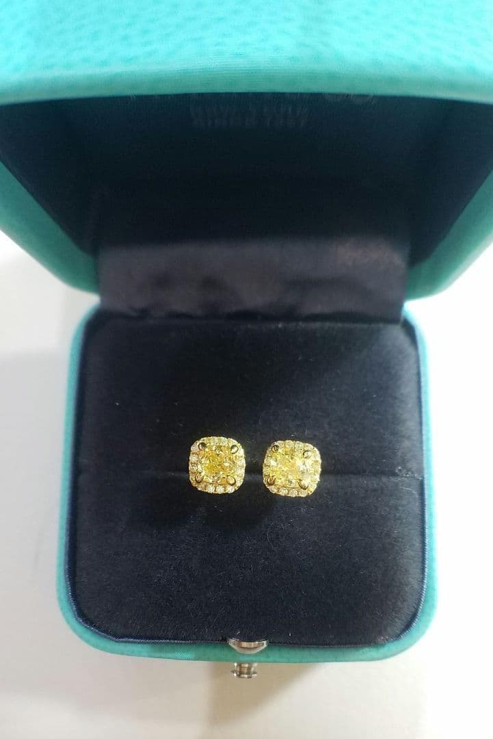 m♡最高級ソナダイヤモンド　イエローピアス