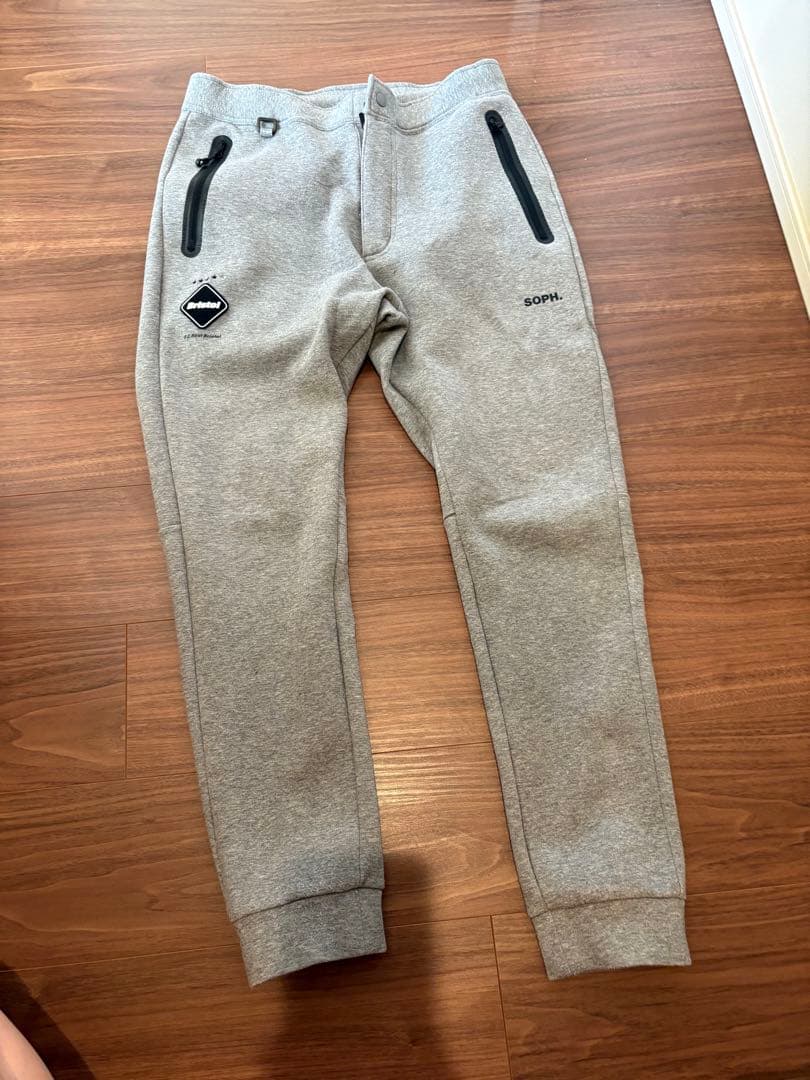 F.C.Real Bristol スウェットパンツ