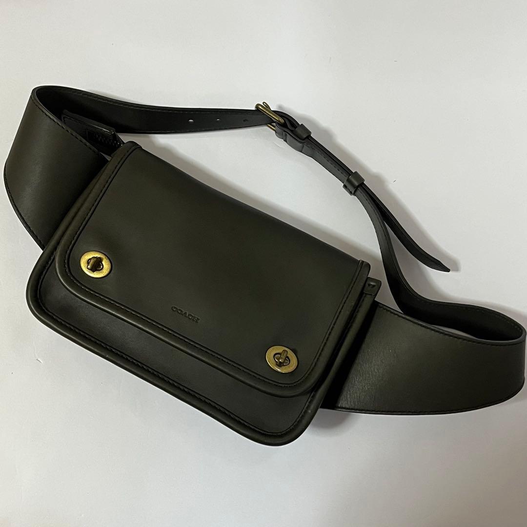 美品✨オールドコーチ　ウエストバッグ　ボディバッグ　レザー　ターンロック　カーキ