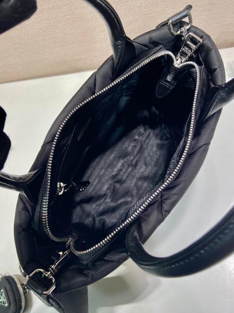 ブラック キルティング ハンドバッグ