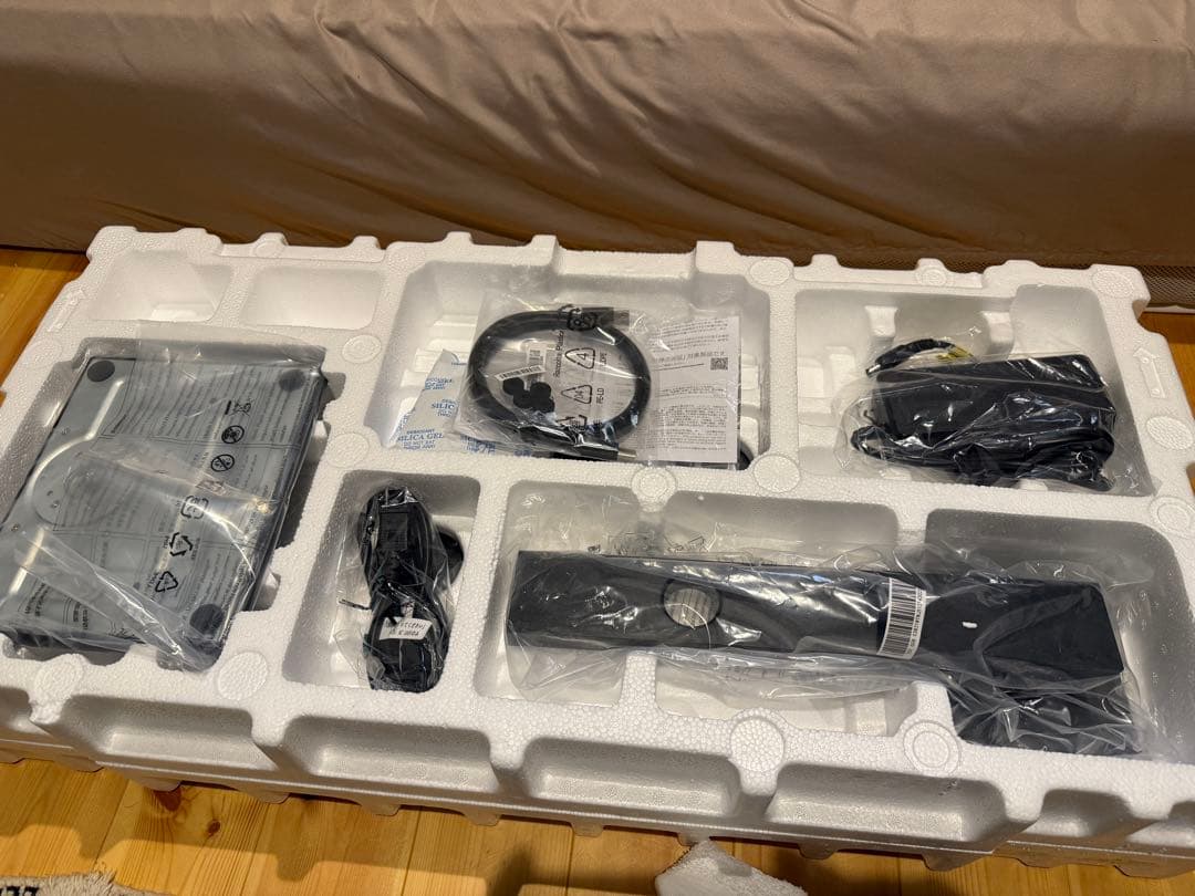 I-O DATA 27インチディスプレイ