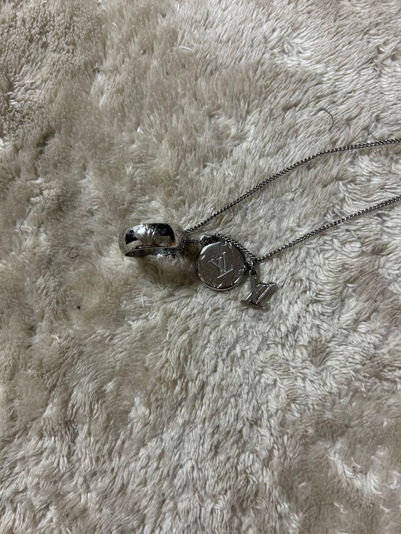 アクセサリー LOUIS VUITTON Monogram Charms Necklace