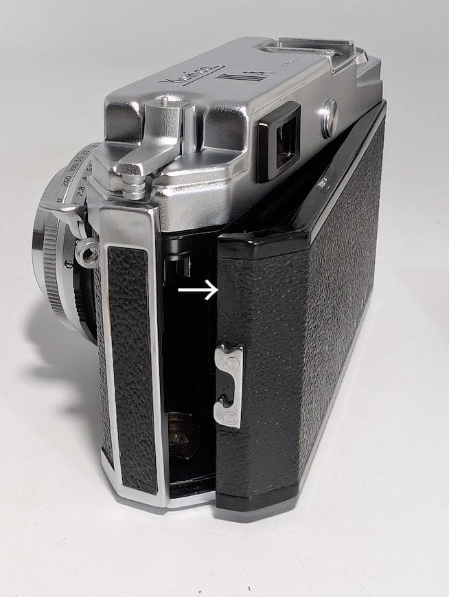 【完動品】KONICA ⅢA 48mm F/2 レンジファインダーフィルムカメラ