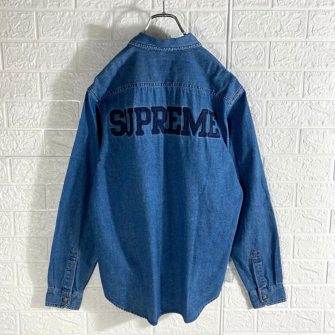 【超人気モデル!!】シュプリーム フロントジップ バック刺繍ロゴ デニムシャツ