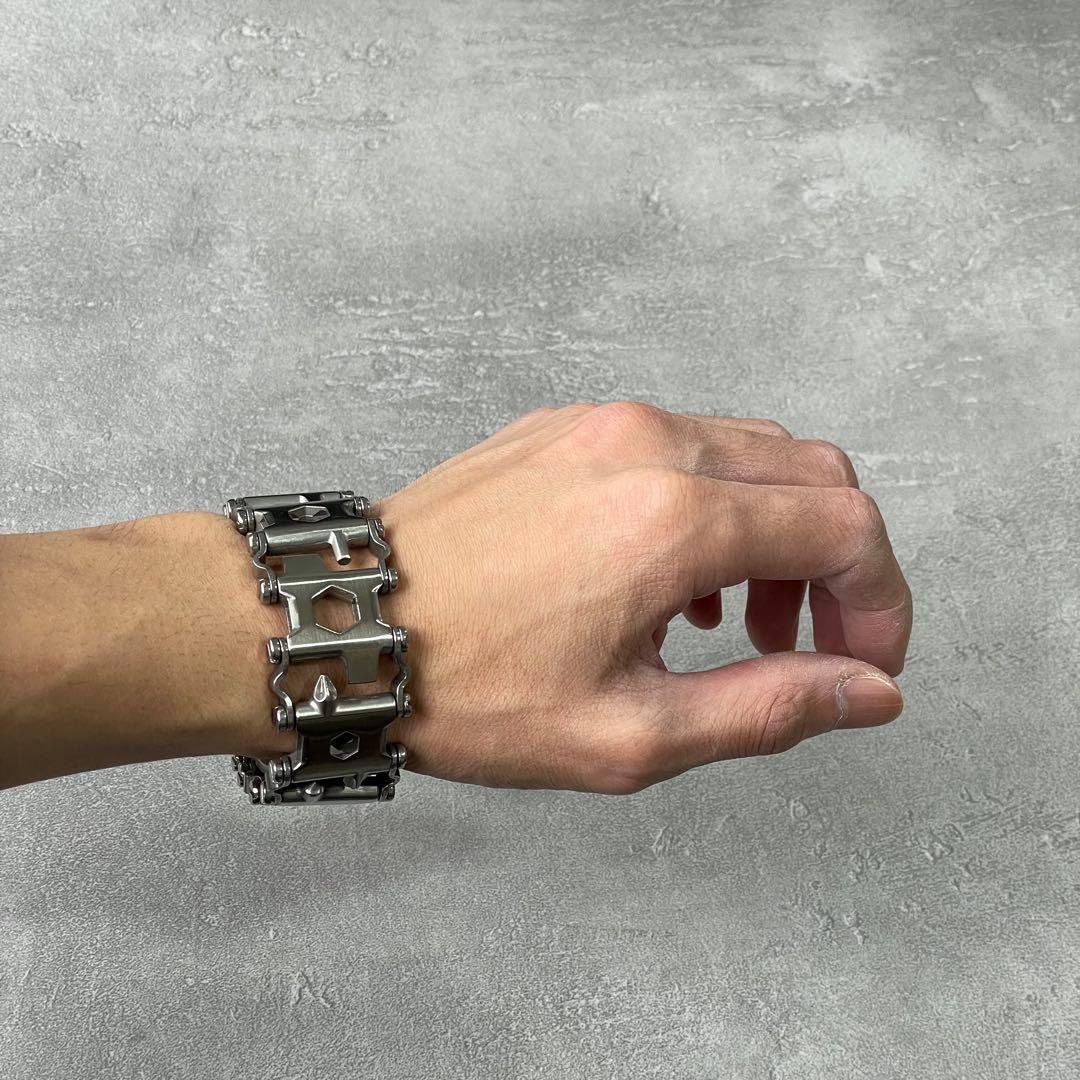 LEATHERMAN TREAD シルバー ブレスレット
