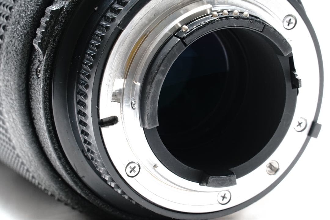 大三元レンズ Nikon ED AF NIKKOR 80-200mm F2.8