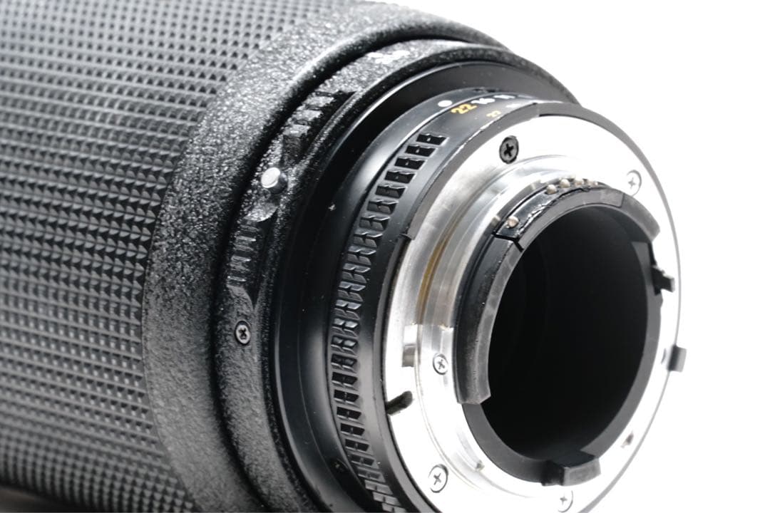 大三元レンズ Nikon ED AF NIKKOR 80-200mm F2.8