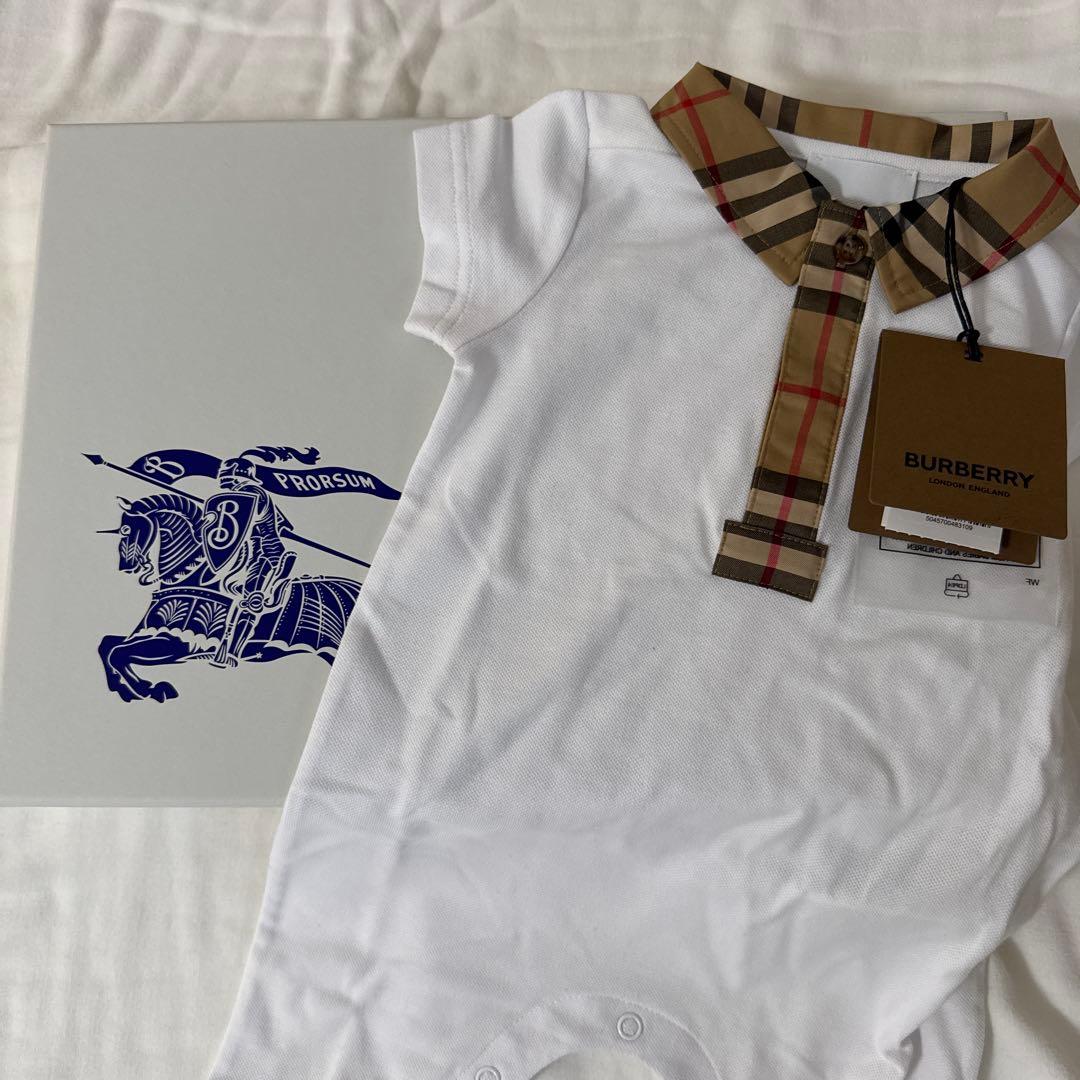 BURBERRY ホワイトロンパース 3m