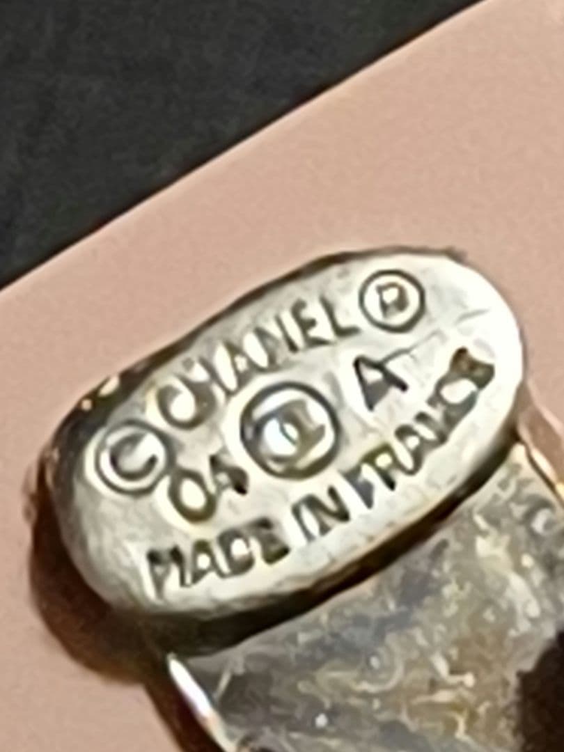 cinnamon様CHANEL　ハート型ストーン付き ヘアバレッタ　フランス製