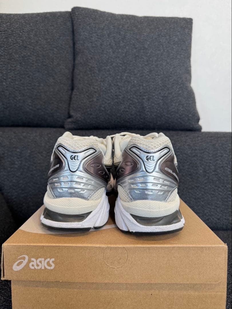 ⑩美品 ASICS gel kayano 14 28cm
