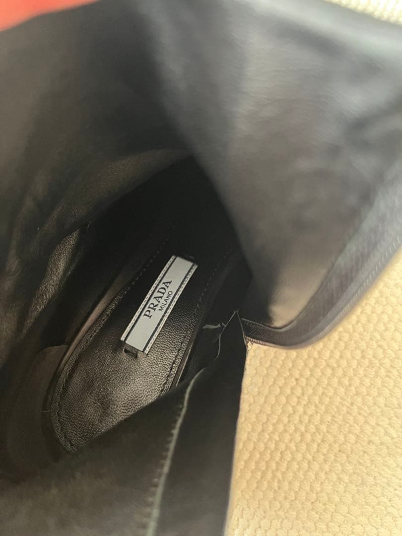 PRADA プラダ　スエードアンクルブーツ　ブラック　三角ロゴプレート