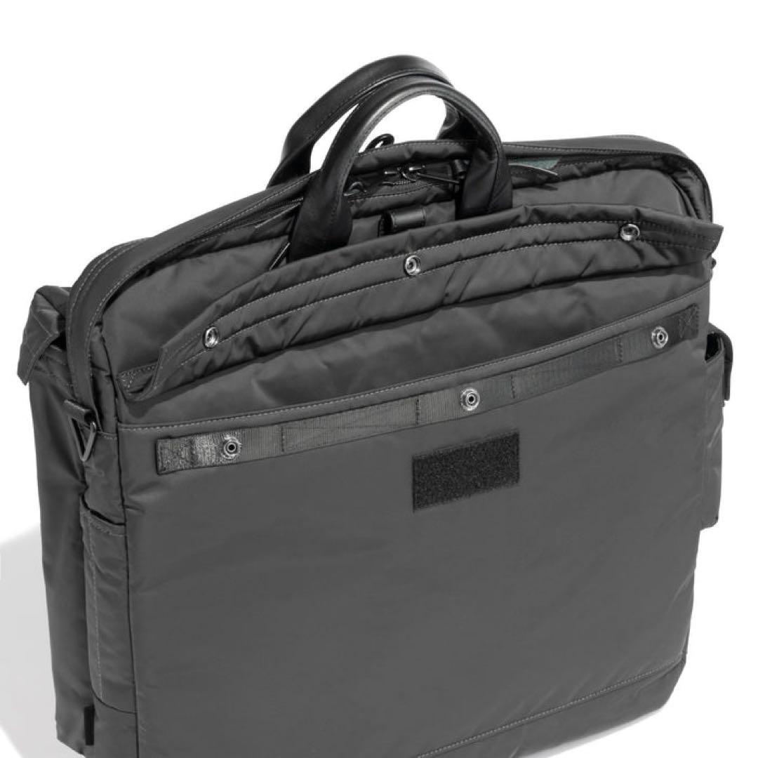 バッグ UNTRACK CITY PLUS The Helmet Tote Bag