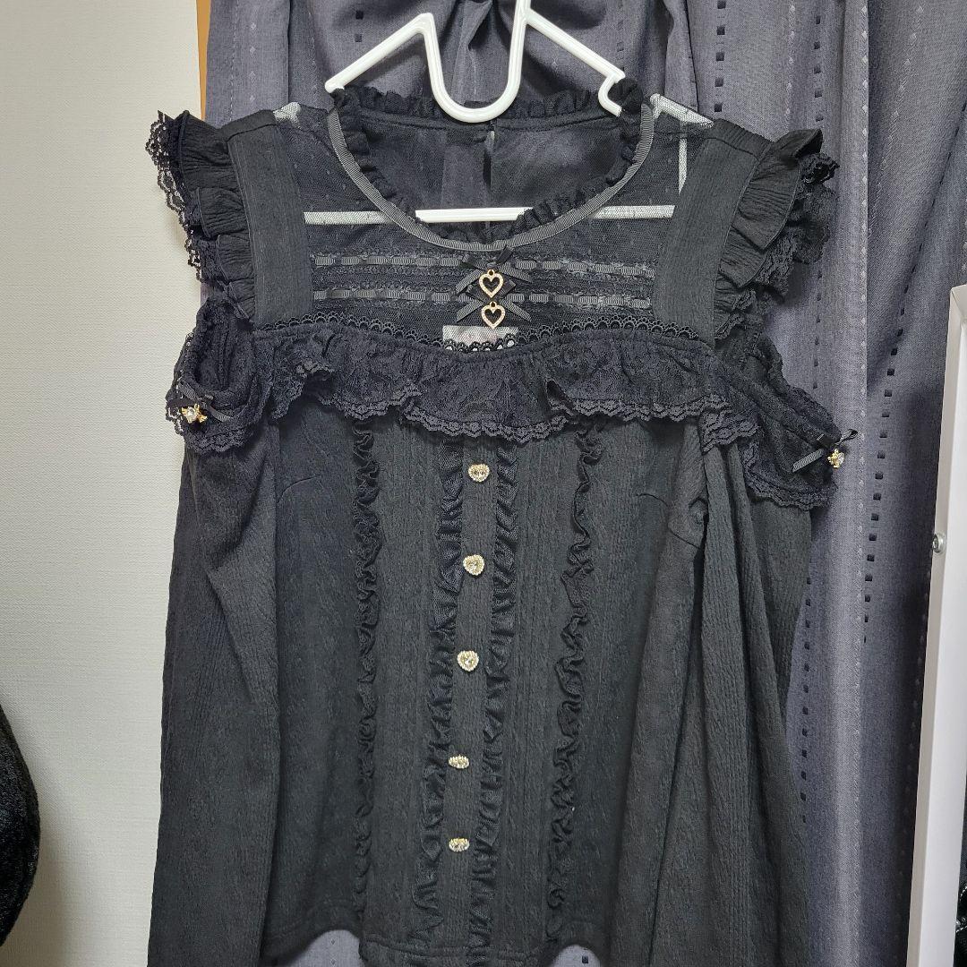 『LIZLISA』肩あきダブルストラップトップス