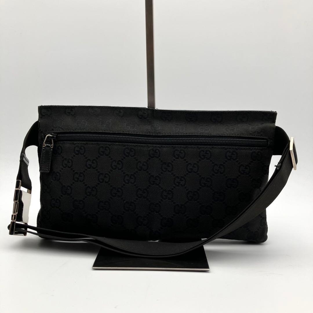【美品】グッチ　ボディバッグ　ウエストバッグ　gg レザー　キャンバス　ブラック