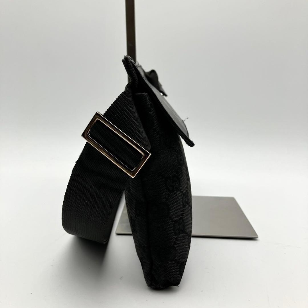 【美品】グッチ　ボディバッグ　ウエストバッグ　gg レザー　キャンバス　ブラック