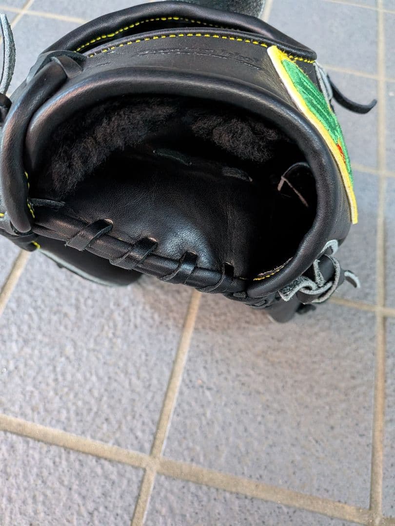 マグナム　　シュアプレイ　硬式　オーダー投手用グローブ