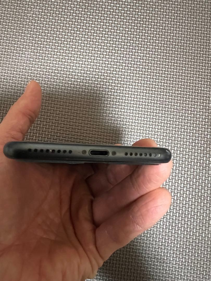 iPhone 8 Plus スペースグレイ本体 64GB