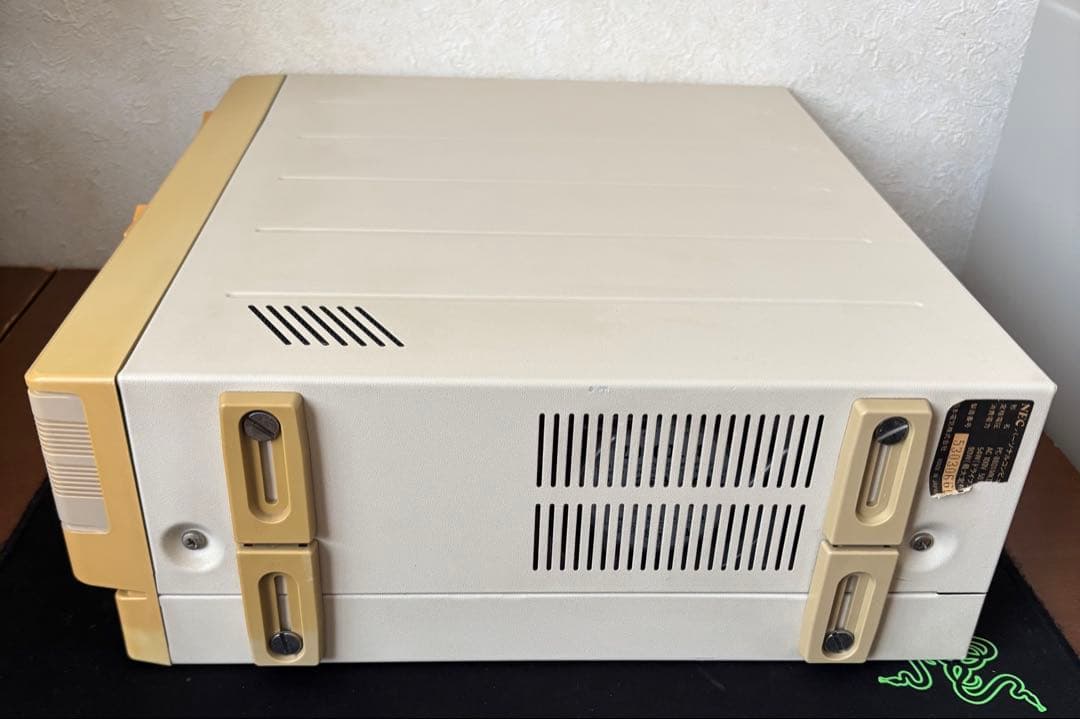 PC-8801mkIISR キーボード付 動作品