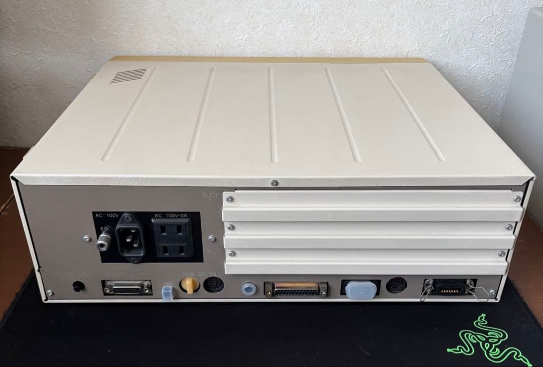 PC-8801mkIISR キーボード付 動作品