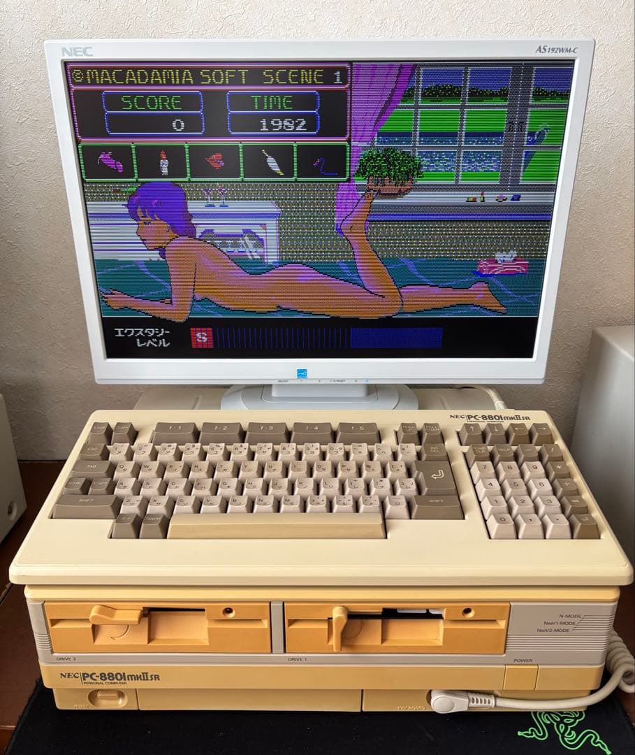 PC-8801mkIISR キーボード付 動作品