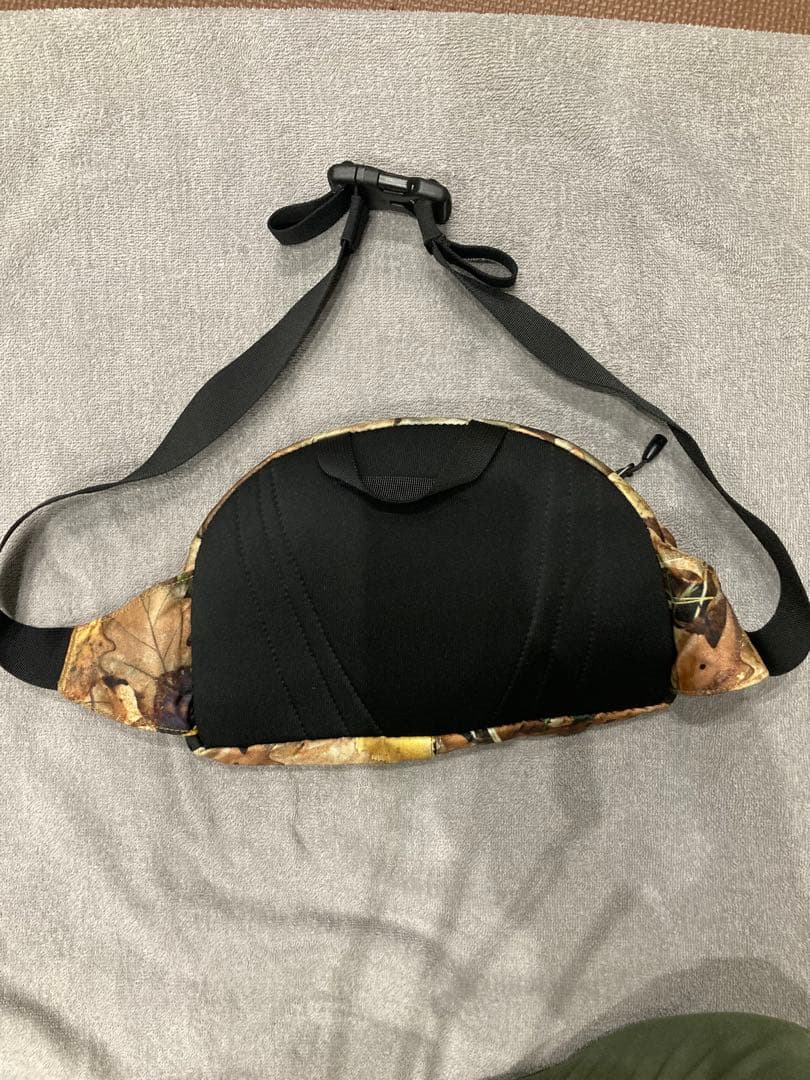 THE NORTH FACE × Supreme ボディバッグ カモフラージュ