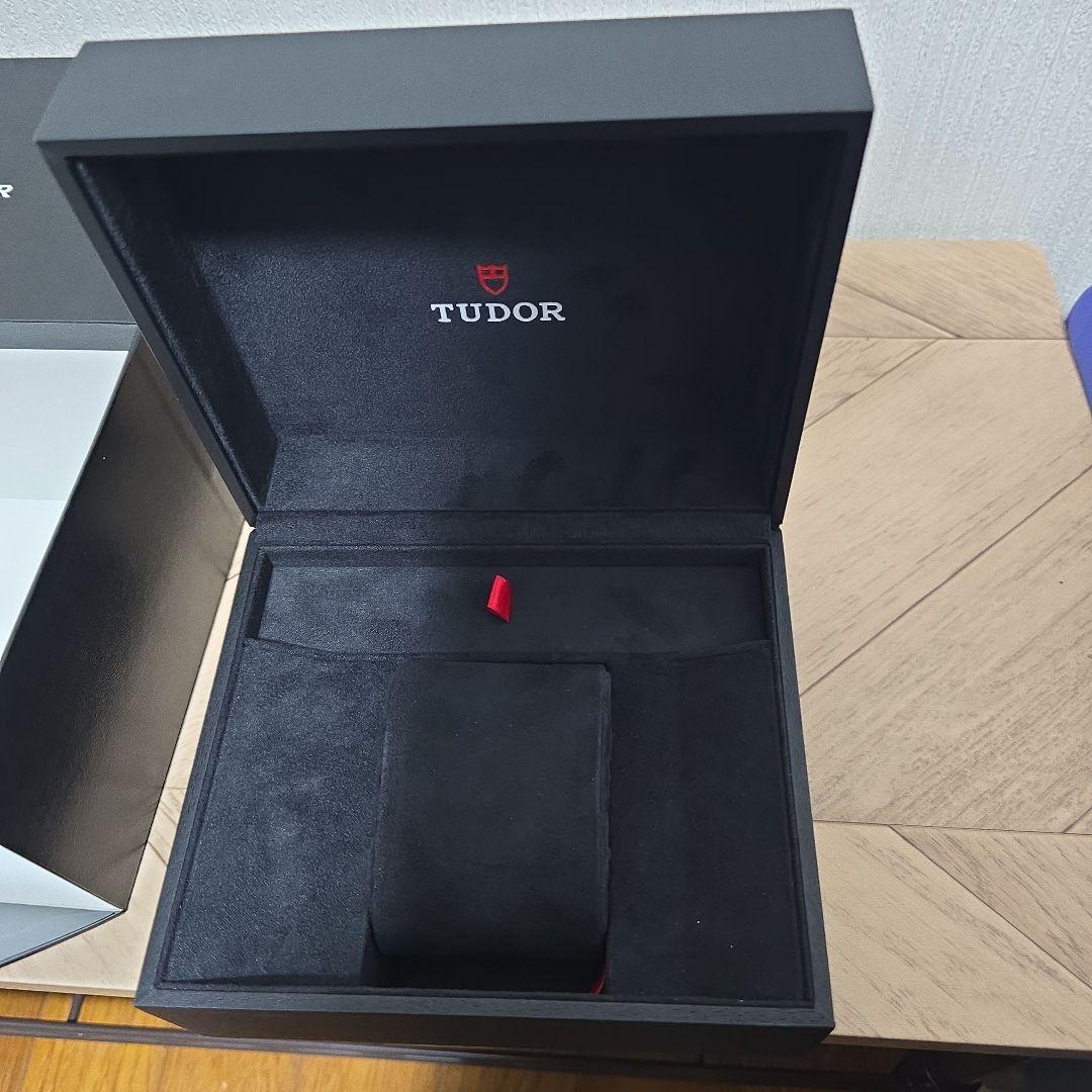 TUDOR 時計ケース