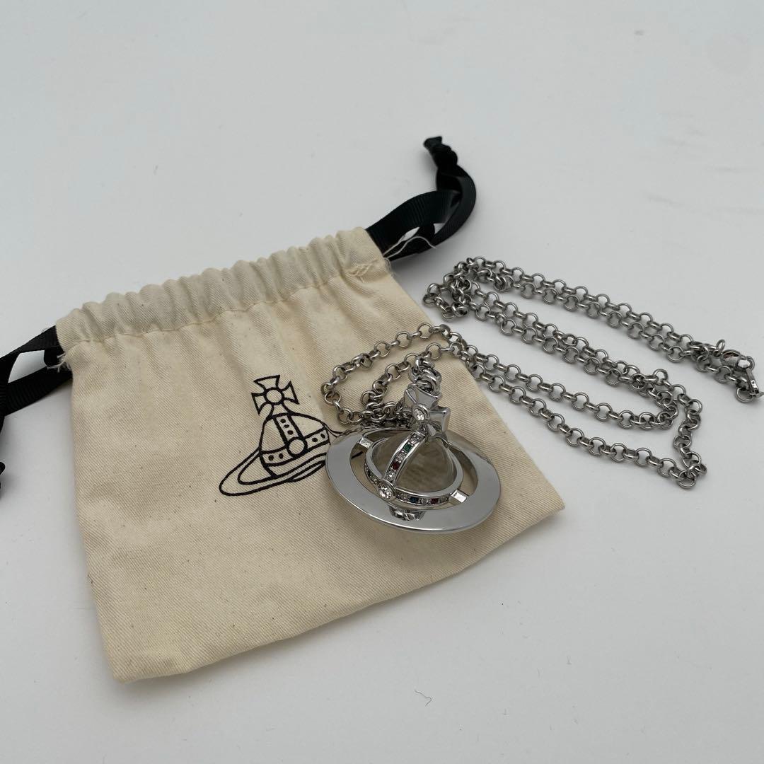 k*o様 【ヴィヴィアンウエストウッド】立体オーブネックレス シルバー アクセサ