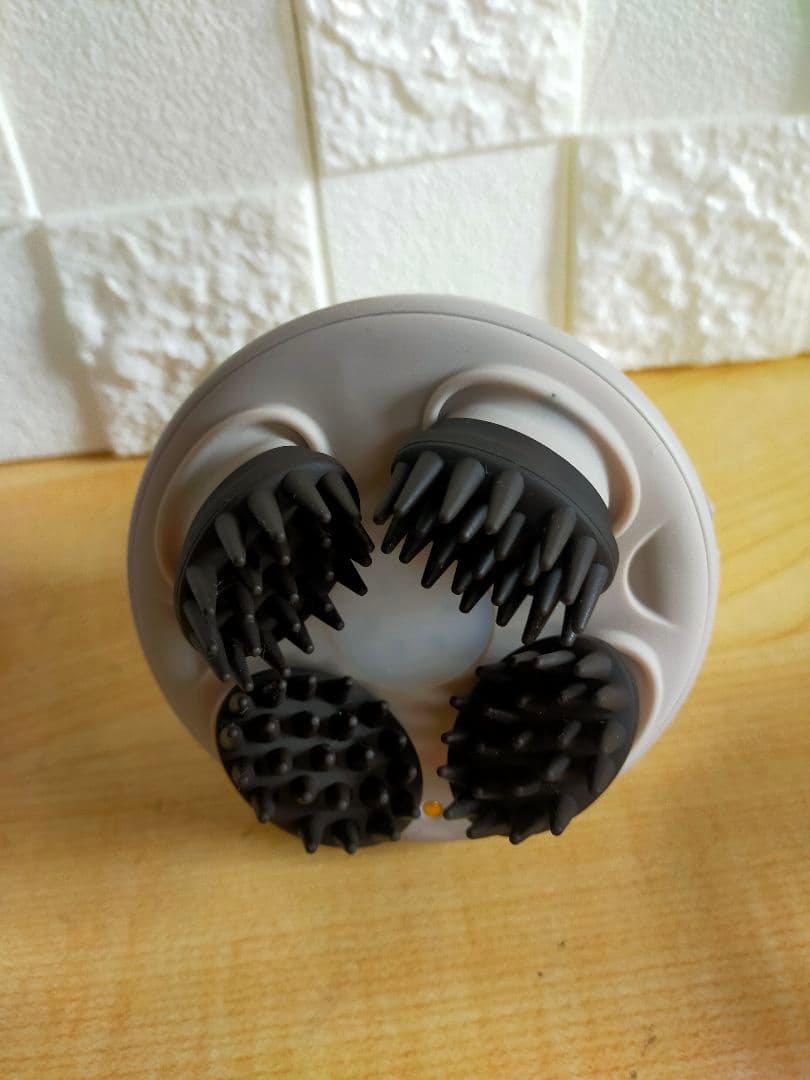 フェスティノ　FESTINO EMSヘッドスパ