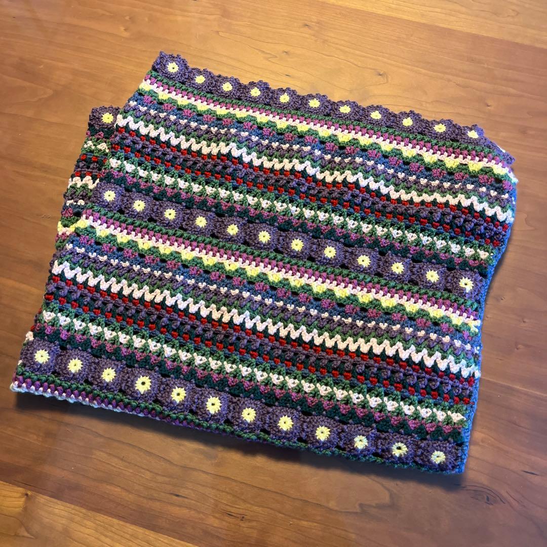 『ボーダーフラワーブランケット』ホビーラホビーレ〜手編み〜マルチカバー
