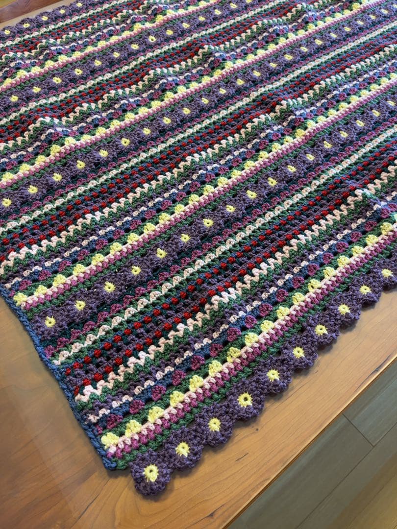 『ボーダーフラワーブランケット』ホビーラホビーレ〜手編み〜マルチカバー